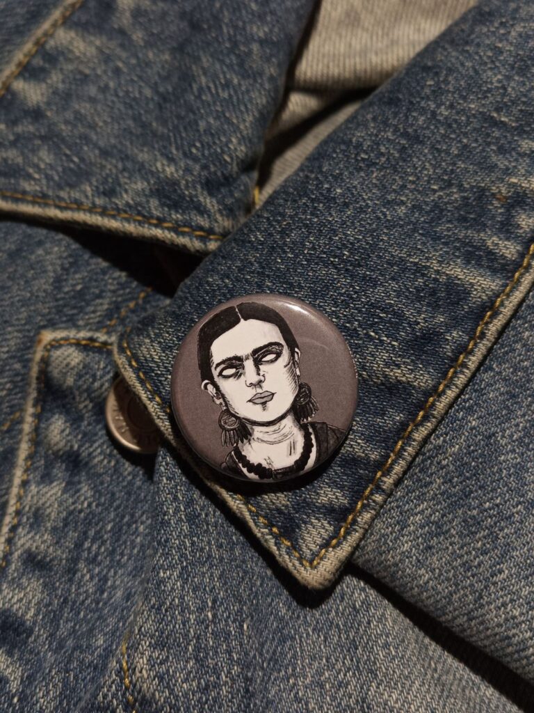 Frida Kahlo Zombie Pin – Spooky Art Gift for Artists & Horror Fans
