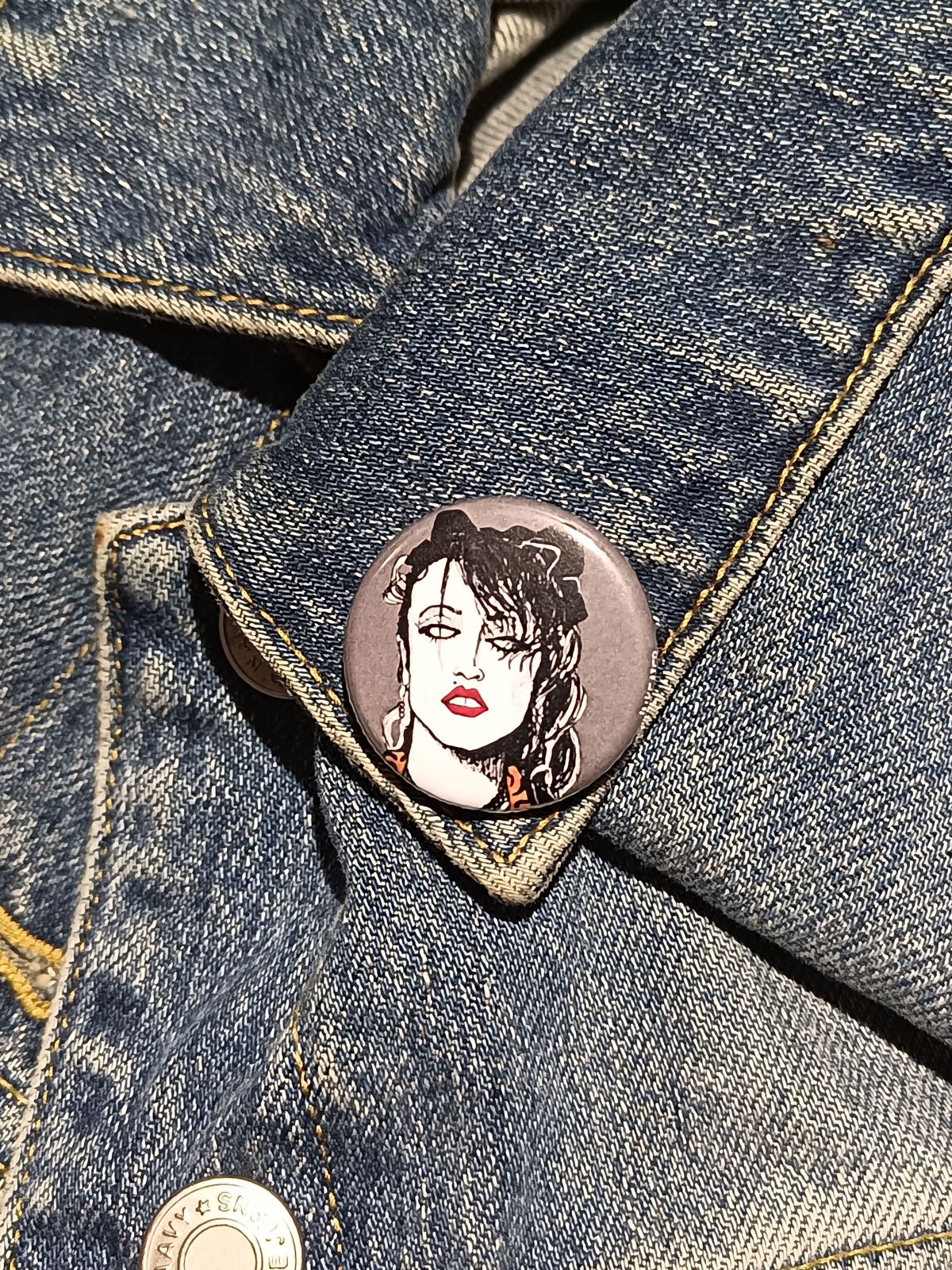 A creepy-cool Madonna Zombie pinback button! Perfect for horror-loving music fans and collectors. Hand-cut and hauntingly unique.